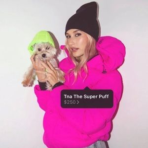 NWT Aritzia Super Puff Shorty